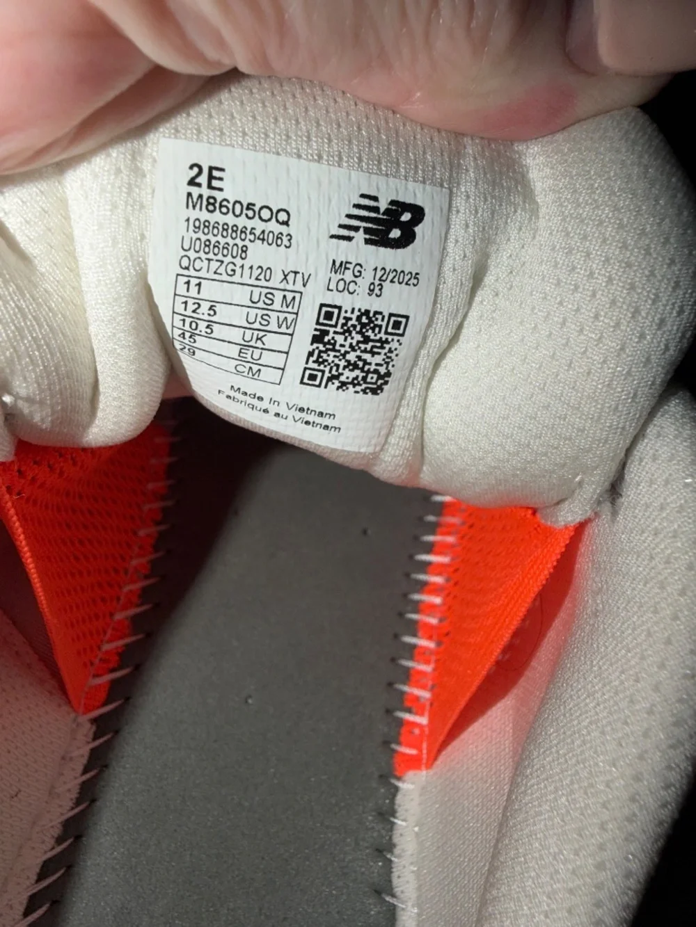 New Balance 860 Shoes 11 2E Gray Wide
